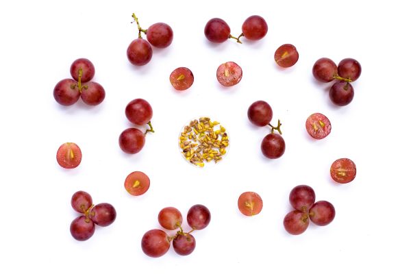 03/25 Why Is It Better To Eat Grapes With Seeds Than Seedless Ones?